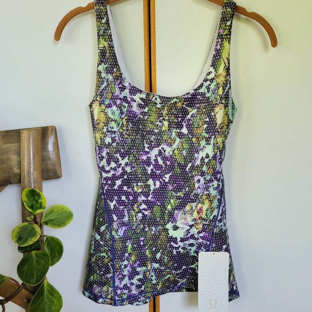 NWOT Lululemon Amala Tank 4 Floral Sport Multi White Scoop